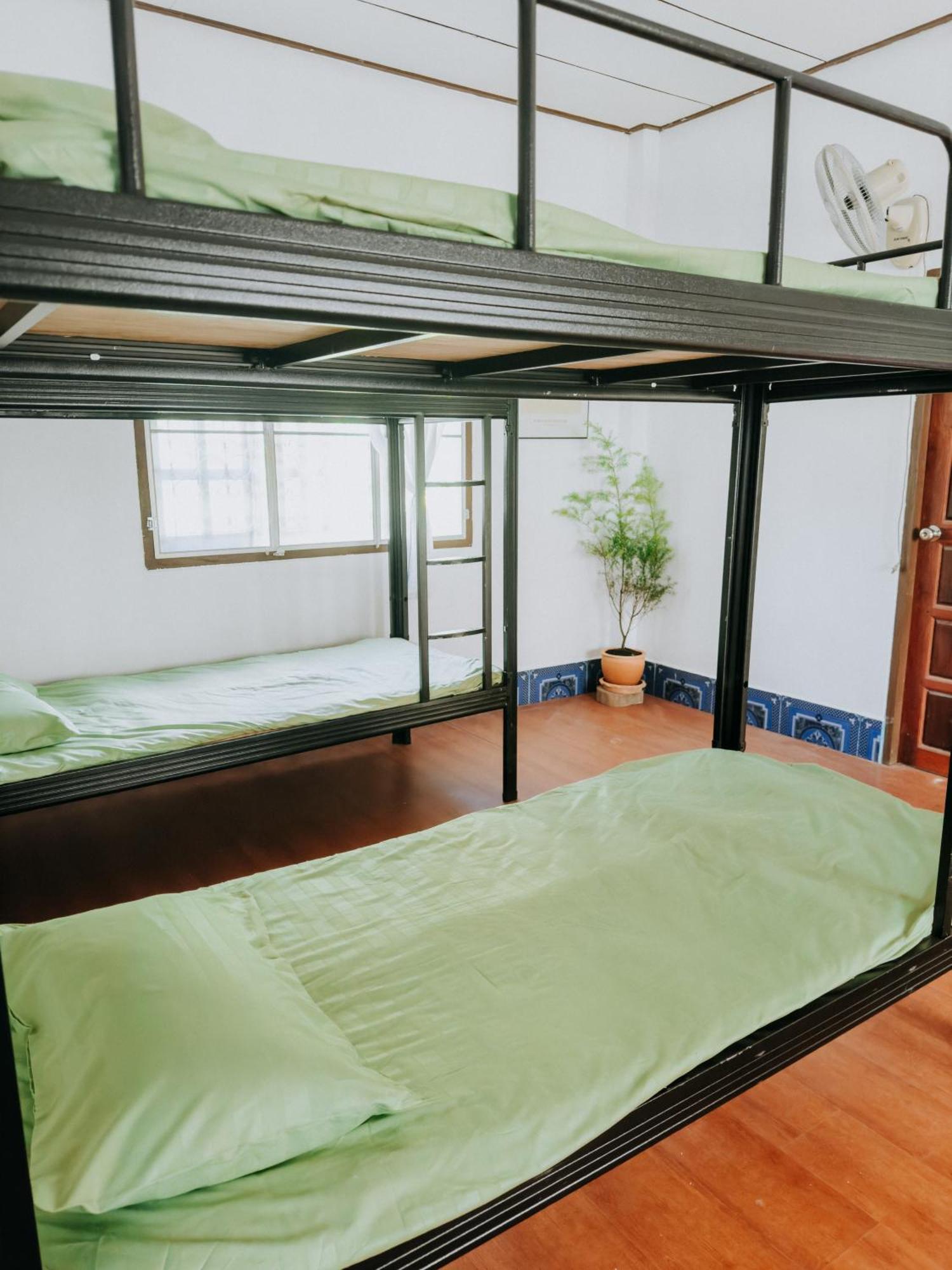 Positive Energy Homestay And Guide In Chiangkhan Chiang Khan Exterior foto