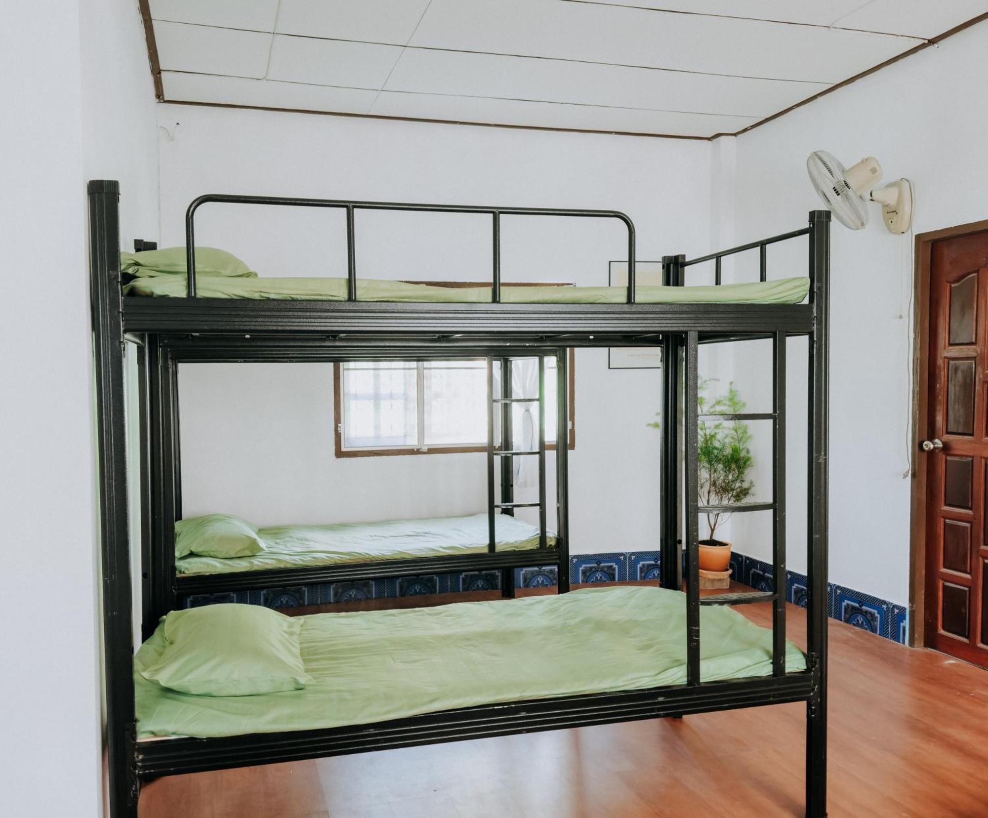 Positive Energy Homestay And Guide In Chiangkhan Chiang Khan Exterior foto