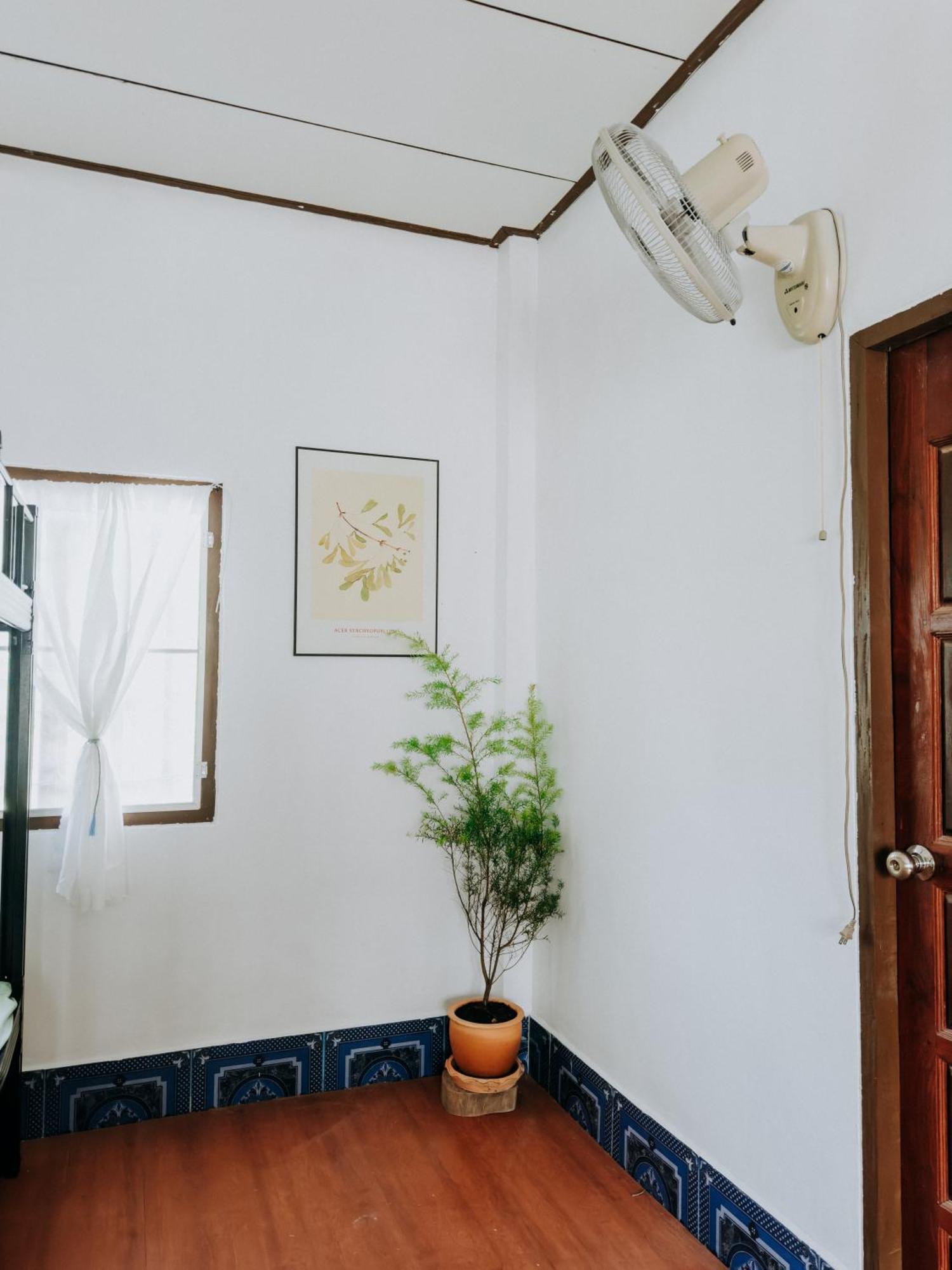 Positive Energy Homestay And Guide In Chiangkhan Chiang Khan Exterior foto